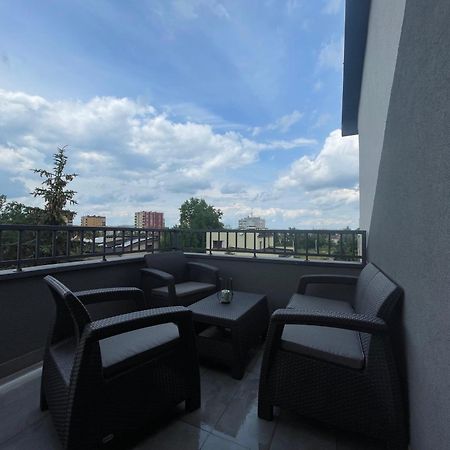 شقة Near Sanktuarium Beautiful View And Free Parking كراكوفيا المظهر الخارجي الصورة