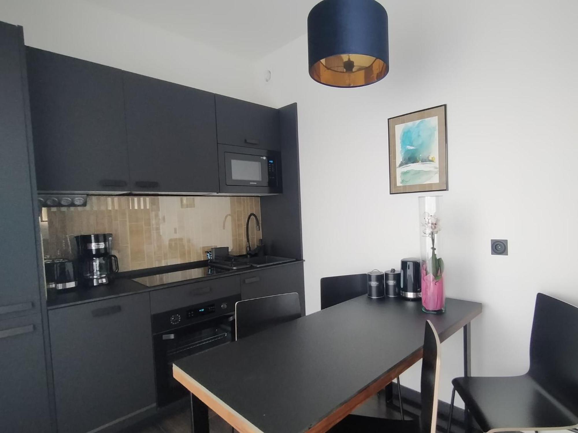 شقة Near Sanktuarium Beautiful View And Free Parking كراكوفيا المظهر الخارجي الصورة