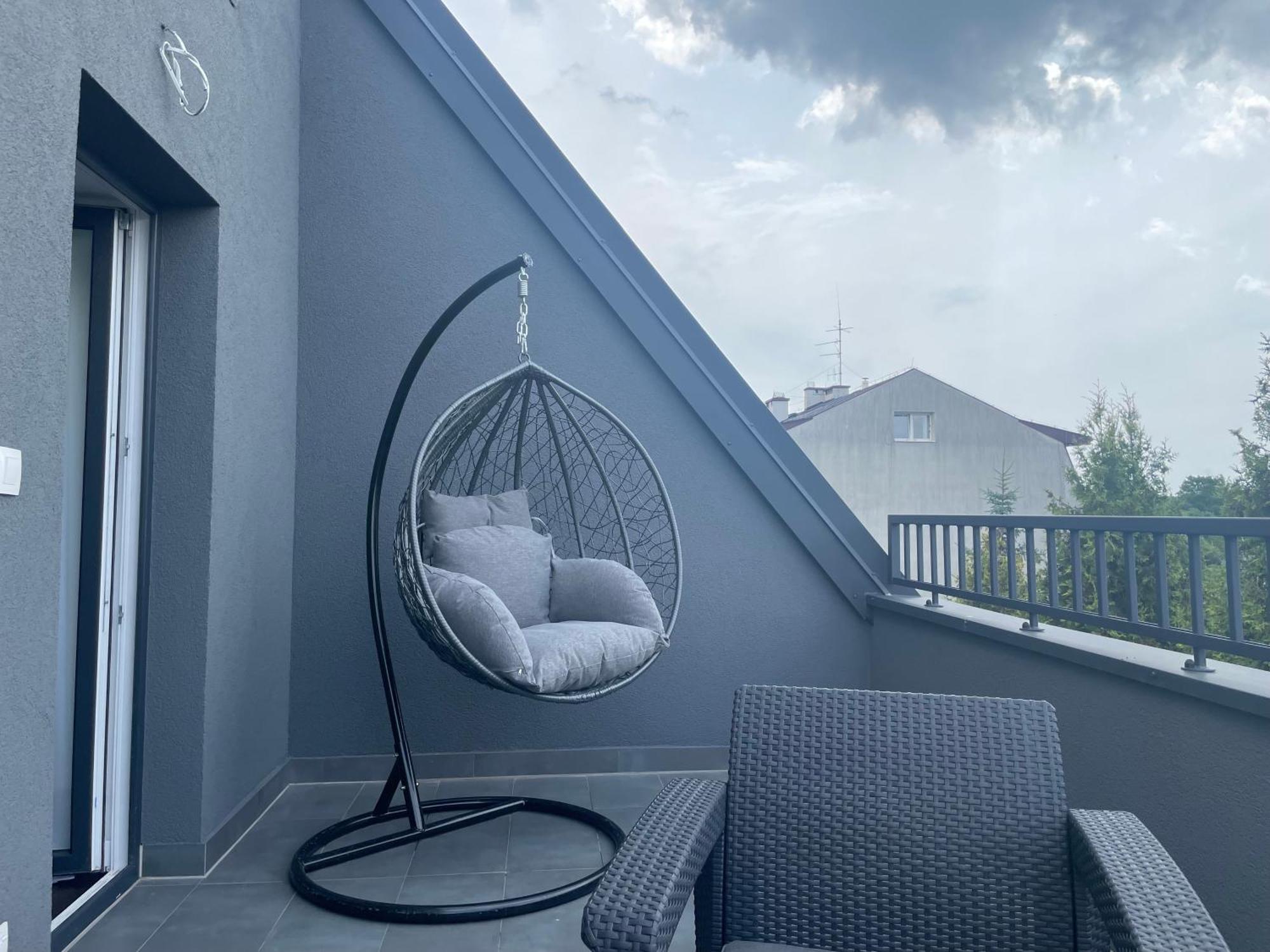 شقة Near Sanktuarium Beautiful View And Free Parking كراكوفيا المظهر الخارجي الصورة